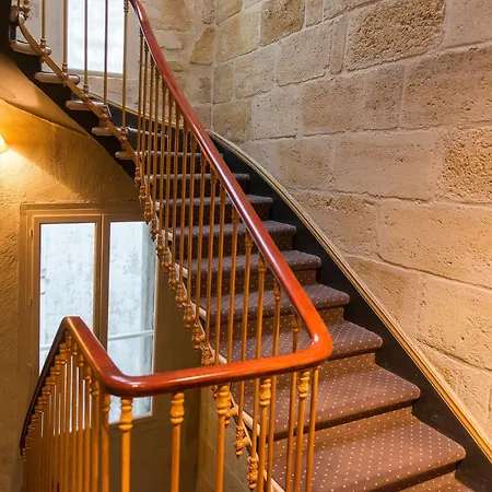 La Porte Dijeaux