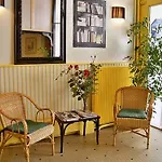 La Porte Dijeaux 2*
